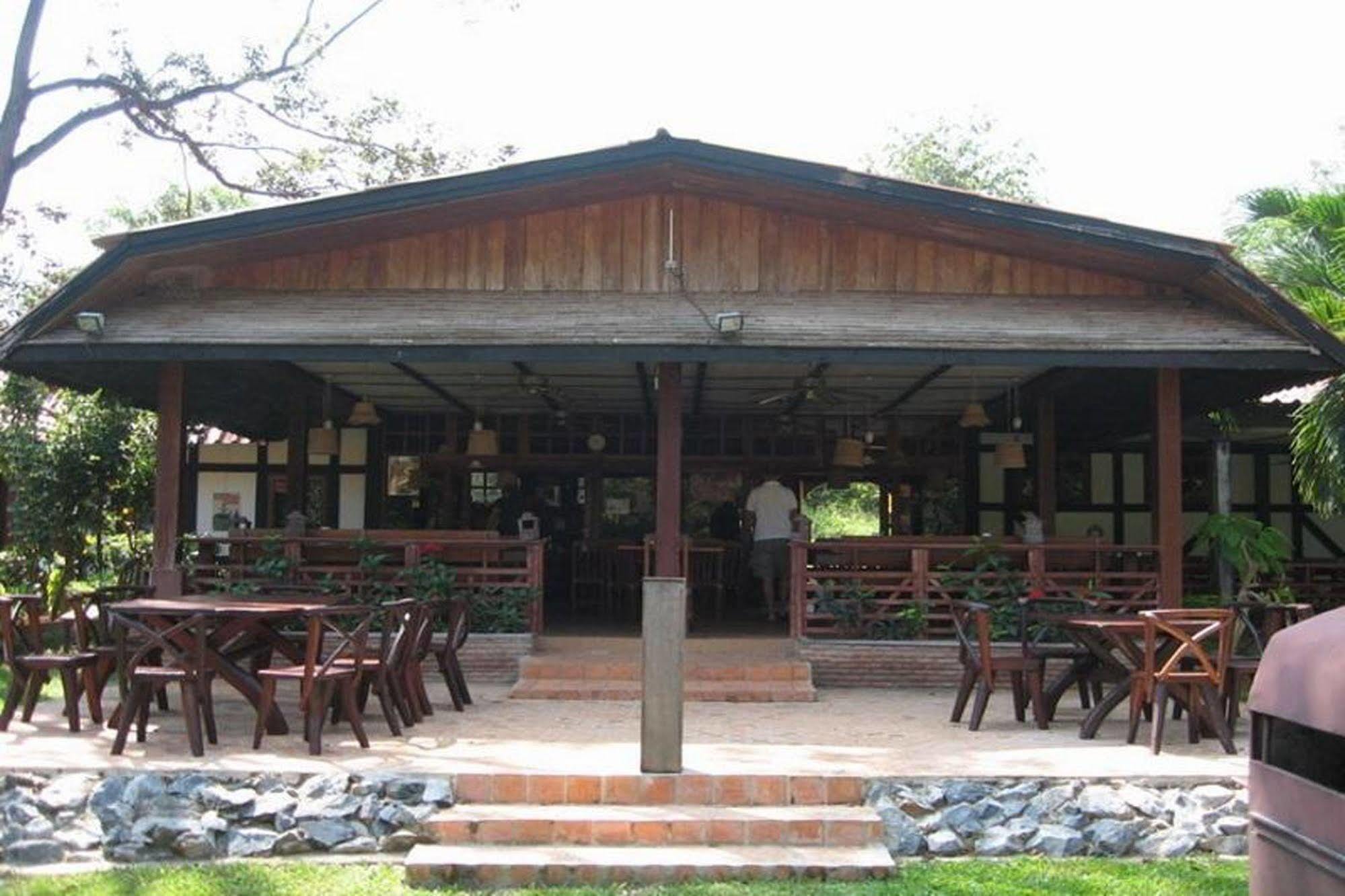 Eco Valley Lodge Pak Chong Extérieur photo